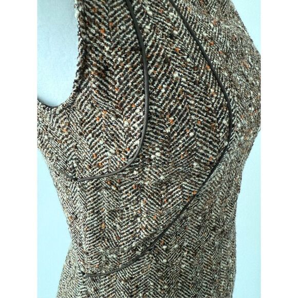 Excellent Vintage Valentino Wool Tweed Mini Dress Piping Accent Fashion Week ‘04 - Picture 4 of 9